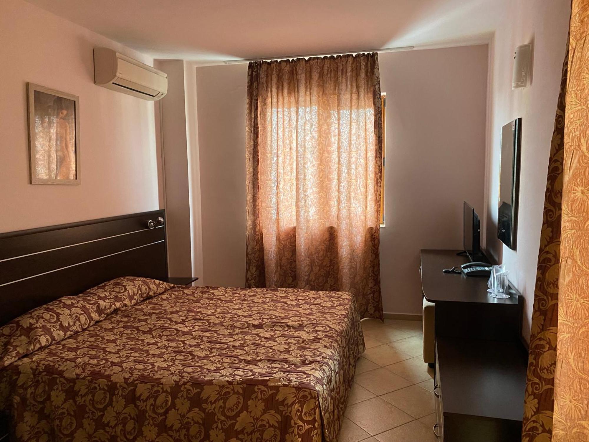 Hotel Atol Sunny Beach Esterno foto